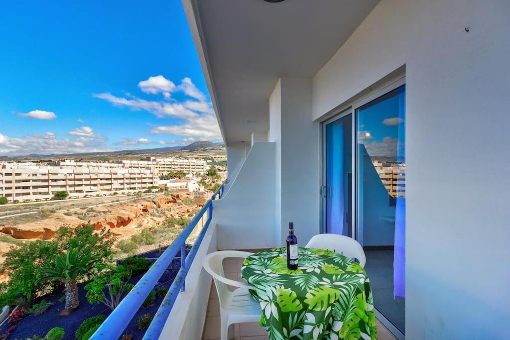 Bonito Estudio Playa Paraiso Con Vista Al Mar By Paramount Holidays Costa Adeje  Bagian luar foto